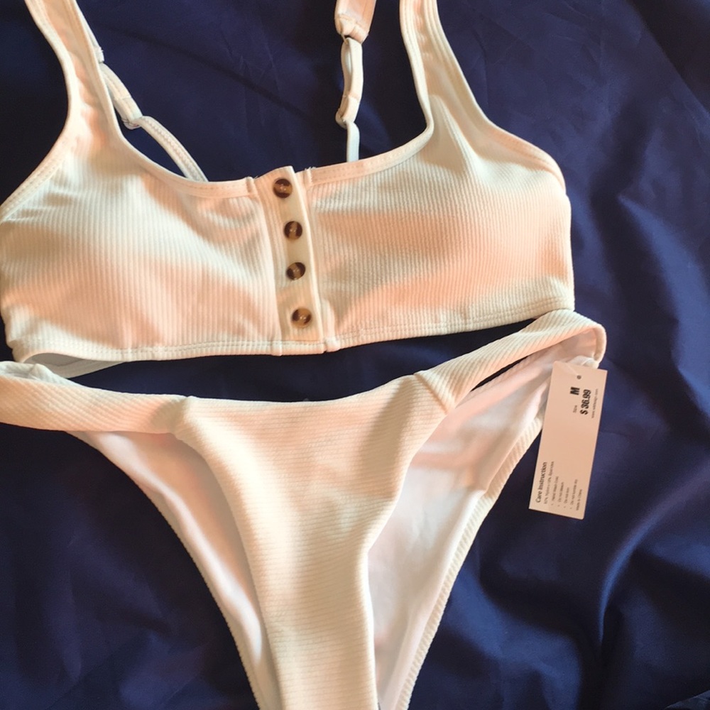 W.T.I. Design 2-Piece Swimsuit Bikini White Sz M